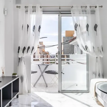 Апартаменты Nureche Dreams In Tenerife South *